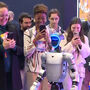 Robôs dançantes, dispositivos de segurança e um prodígio da Inteligência Artificial marcam a Web Summit em Lisboa   