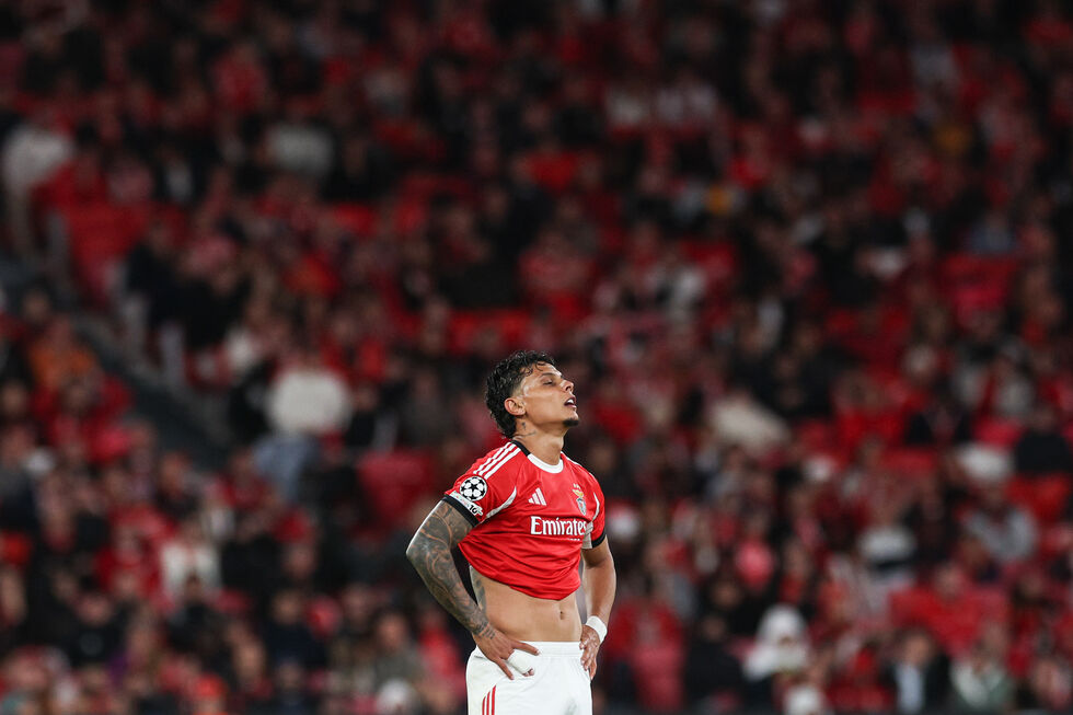 Benfica perde com Bayer Leverkusen por 1-0 na Liga dos Campeões