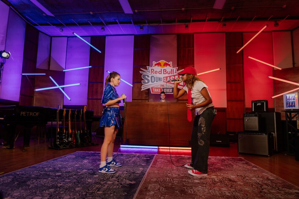 Bárbara Tinoco e Nenny vão ser as protagonistas deste modelo de concerto-combate, no Campo Pequeno