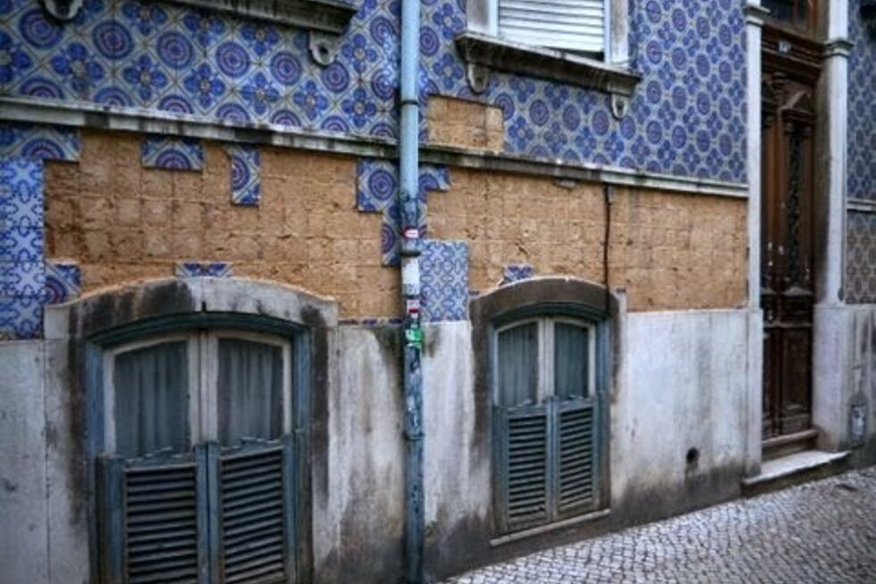 PJ investiga furto de azulejos na igreja de Monforte, Portalegre