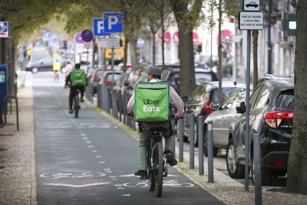 Trabalhadores da Uber Eats terão proteções adaptadas às suas realidades