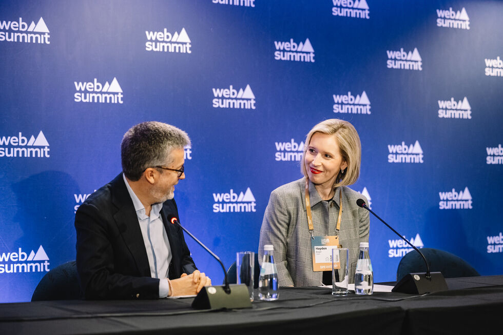 Carlos Moedas Upwork  Hayden Brown