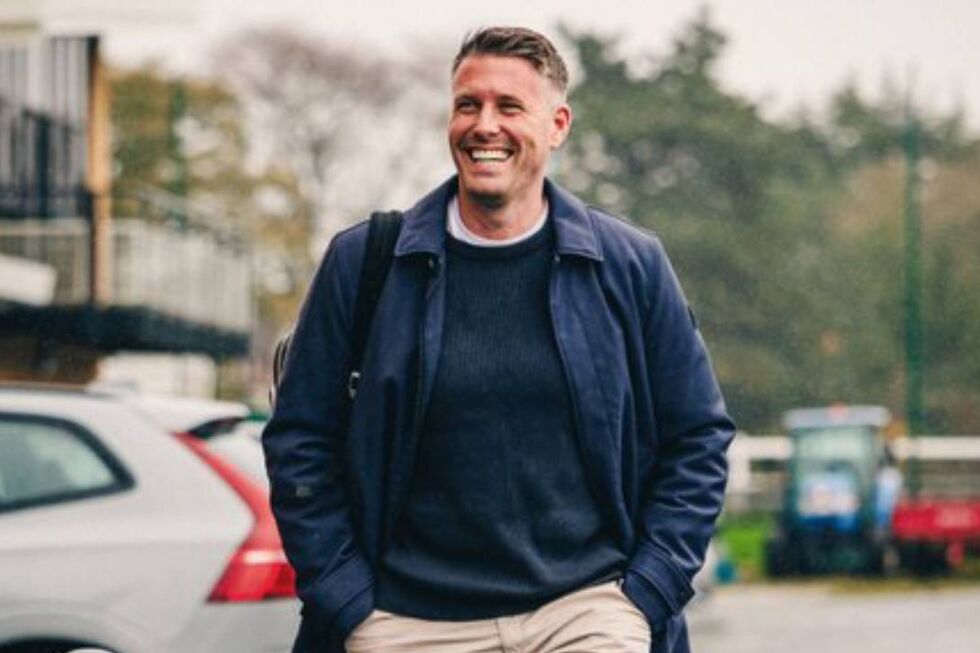 Rob Edwards é o novo treinador dos Wolves