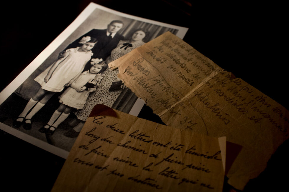 Artefactos do Holocausto, incluindo cartas de prisioneiros, são leiloados na Alemanha