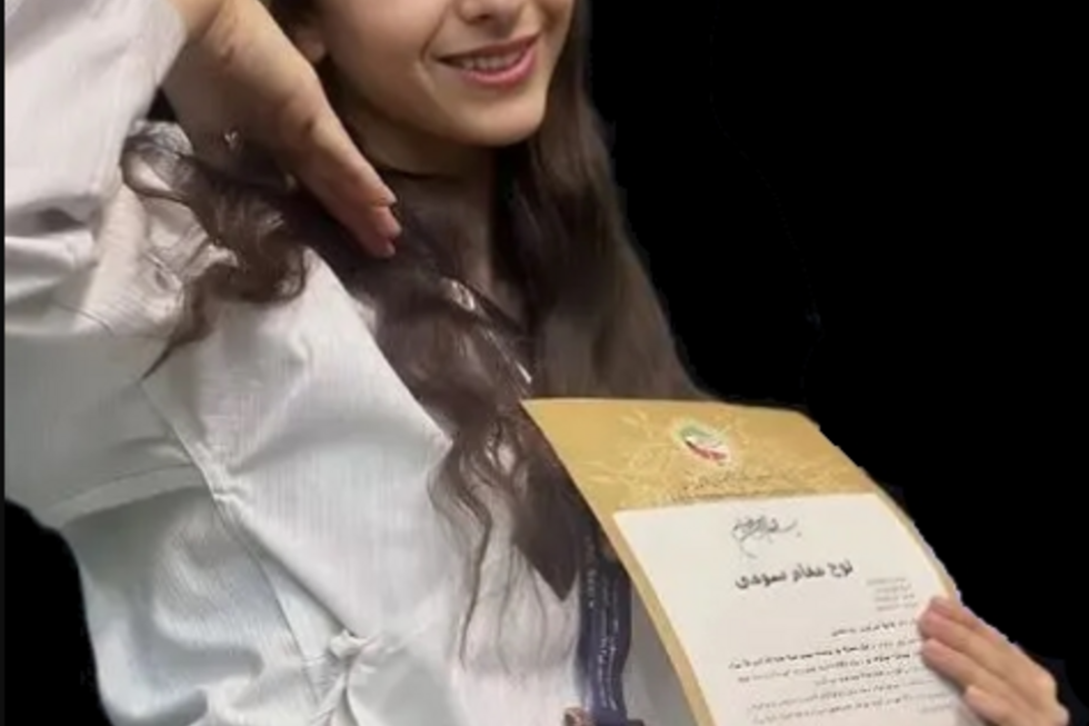 IL condena a detenção da atleta iraniana Hanieh Shariati por não usar o véu