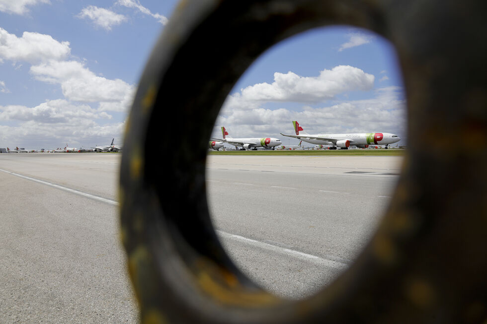 PJ investiga processo de privatização da TAP, com buscas na empresa e na Barraqueiro