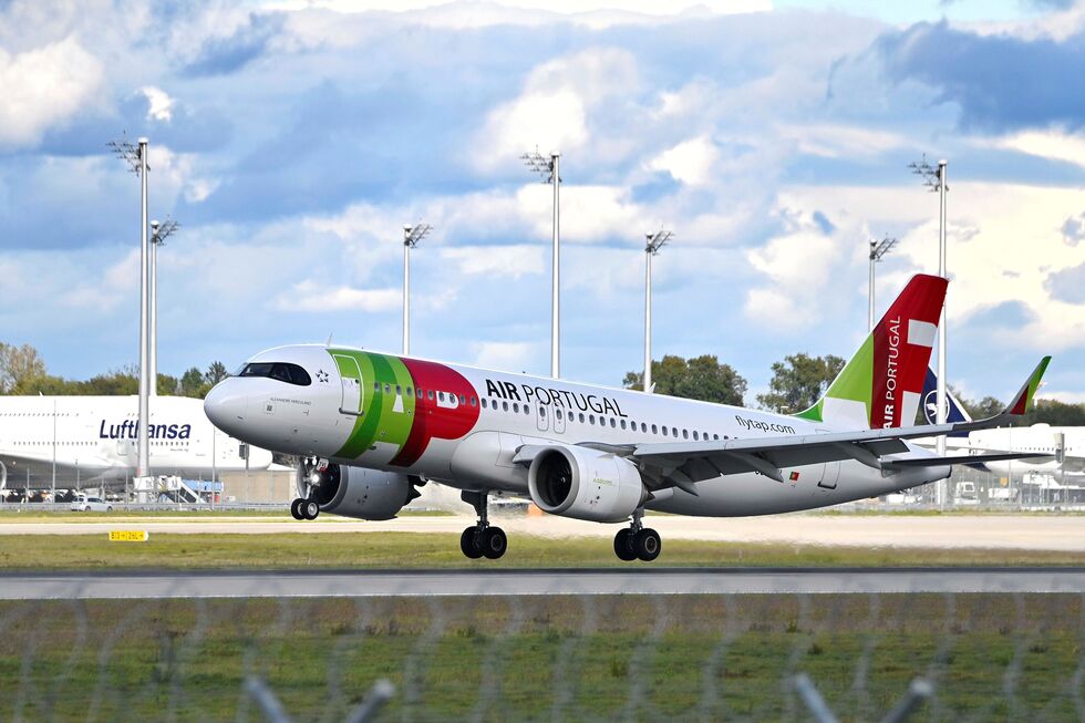 aeroporto aviação avião aviões viagens viagem turistas sata tap