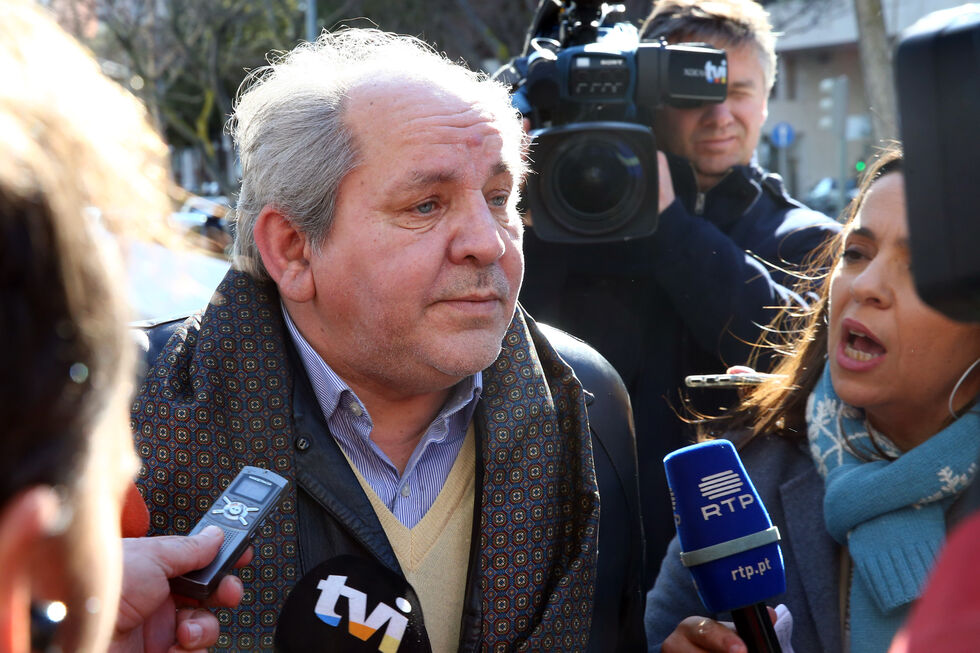 José Preto, o novo advogado de Sócrates, fala aos jornalistas