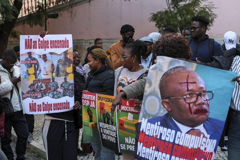 País está sob um regime militar