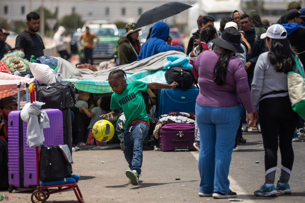 Peru declara estado de emergência na fronteira com o Chile