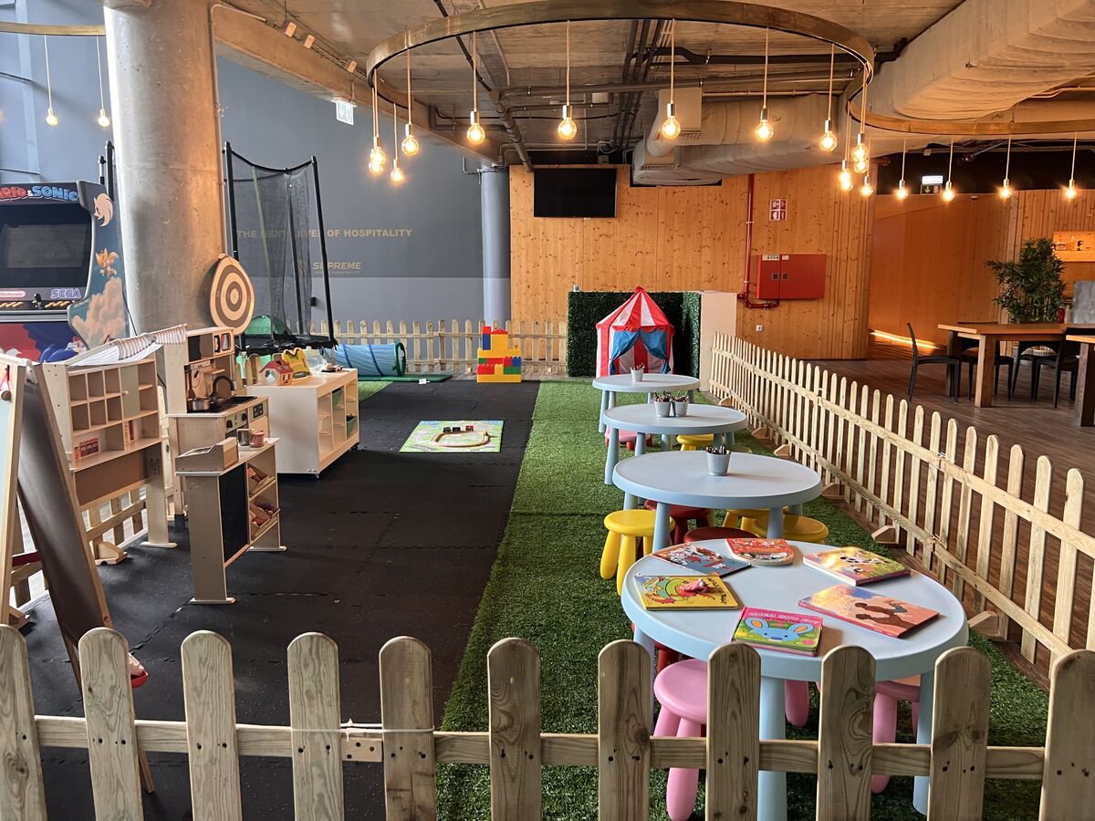 Crítica: Luz by Chakall. O parque infantil é bom, já a comida... (★★★)