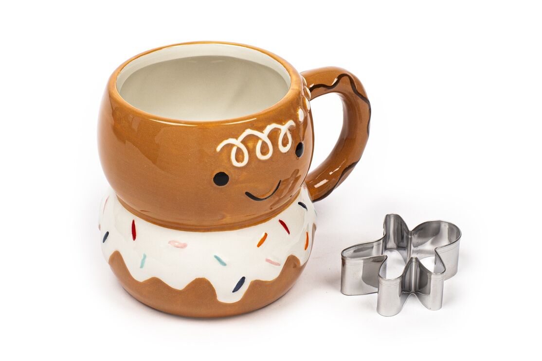 Caneca de boneco de gengibre com oferta de forma para bolachas