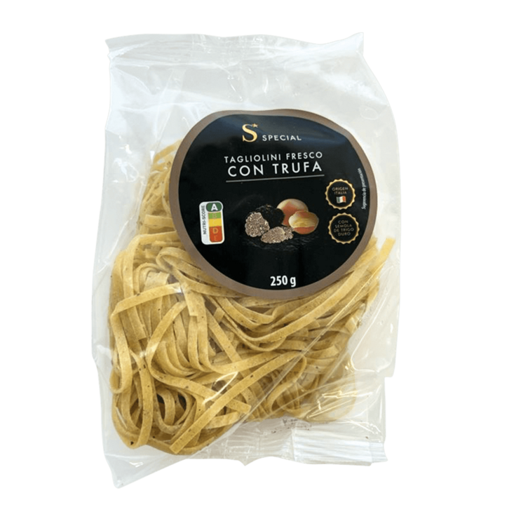 Tagliolini fresco com trufa, que recorda os sabores de Itália