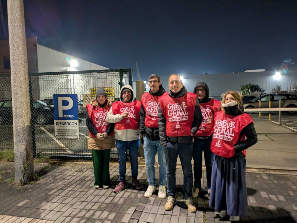 Piquetes de greve geral tentam parar fábricas e transportes