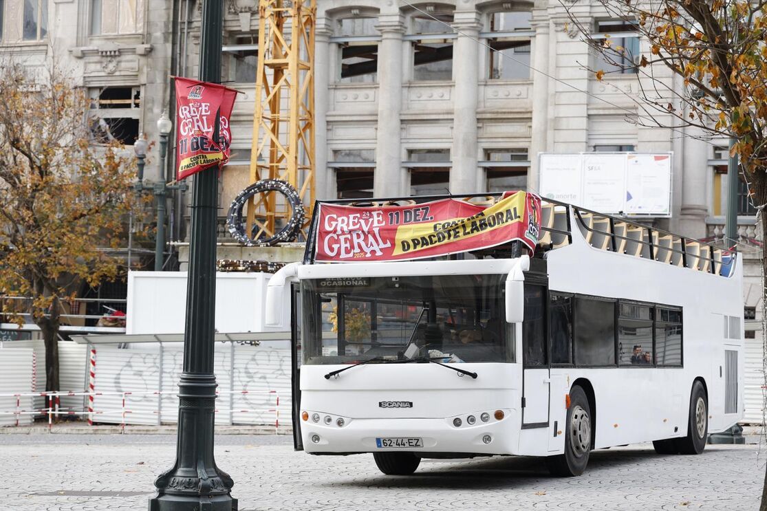 Greve geral pára o país