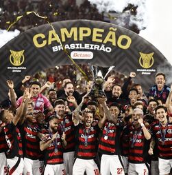 Flamengo vence Brasileirão quatro dias depois de conquistar a Libertadores