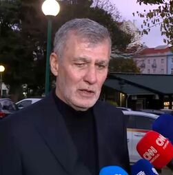 “Ninguém consegue com mil euros anuais sustentar um filho a estudar na universidade”, diz Gouveia e Melo 