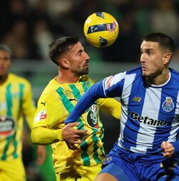 FC Porto vence Tondela por 2-0 e reforça liderança