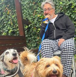 Nuno Markl partilha primeiras fotos fora do hospital: 'Escalada é íngreme, mas não faz mal'