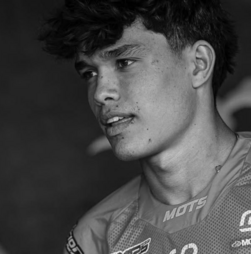 Piloto espanhol de motocross morre aos 17 anos em sessão de treinos privada