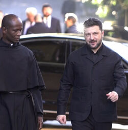 Papa Leão XIV recebe Volodymyr Zelensky em Roma