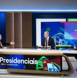 António Filipe quer proposta da reforma laboral 'retirada'. Catarina Martins fala de 'ataque a todas as gerações'