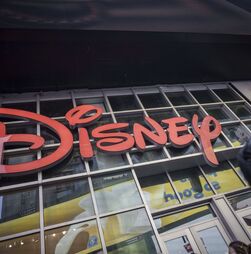 Disney investe mil milhões na dona do ChatGPT e 'empresta' Rato Mickey para modelos de IA