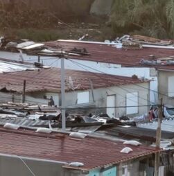 Repórter SÁBADO: Puxadas ilegais de luz feitas por moradores do bairro clandestino da Penajóia geram clima de revolta e insegurança em Almada