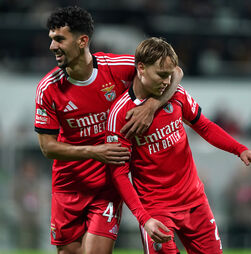 Benfica goleia na visita ao Moreirense com um 'hat-trick' de Pavlidis