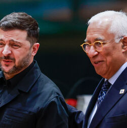 “Dinheiro hoje ou sangue amanhã”. Europa quer garantir financiamento para a Ucrânia 