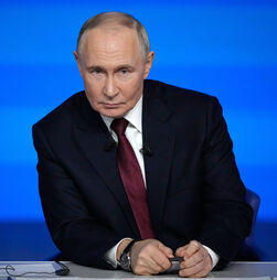 Ucrânia: Putin diz estar 'pronto para dialogar' com Macron