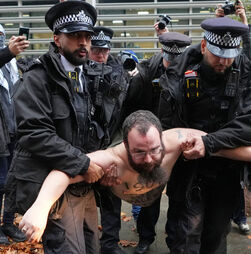 Greve de fome da Palestine Action é a mais longa em prisões britânicas desde o IRA