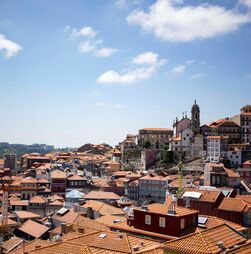 Avaliação bancária continua a subir. É o terceiro maior aumento mensal desde 2011