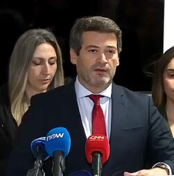 Chega analisa hipótese de recurso sobre retirada de cartazes sobre ciganos 