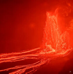 A impressionante fonte de lava do Vulcão Kilauea no Havai 