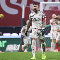 Benfica empata em Braga e atrasa-se ainda mais na luta pelo título