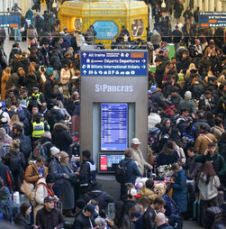 Eurostar anuncia retoma do serviço ferroviário no túnel sob o Canal da Mancha