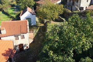 Aldeia histórica de Póvoa Dão, perto de Viseu, é leiloada por 1,4 milhões