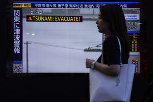 Japão atingido por sismo de magnitude 7.6 e tsunami