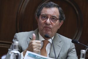 Ministro Manuel Castro Almeida assegura verbas do PRR