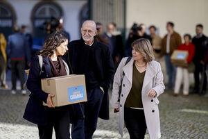 Catarina Martins formaliza a sua candidatura à presidência no Tribunal Constitucional, em Lisboa