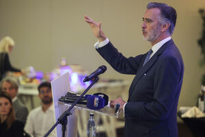 Cotrim de Figueiredo espera que o Governo "não ceda às primeiras pressões ou ilusões" 