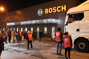 Piquetes de greve geral tentam parar fábricas e transportes