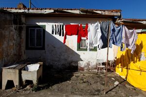 privação, pobreza, casa