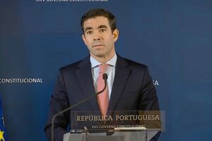 Leitão Amaro fala sobre adesão ao trabalho em Portugal