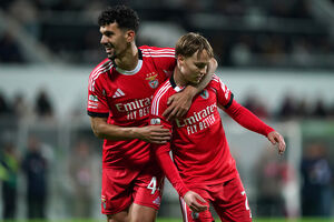 Benfica goleia Moreirense com destaque para Pavlidis