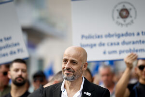Protesto de sindicato da PSP no aeroporto de Lisboa contra a ausência de resposta do Governo