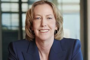 Meg O'Neill assume a liderança da BP, tornando-se a primeira mulher CEO