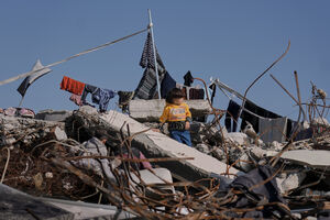 Resgate de corpos na Faixa de Gaza após cessar-fogo, equipas recuperam corpos de família na Cidade de Gaza