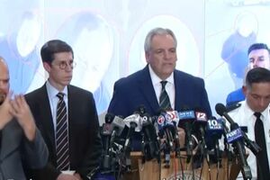 “Morto com uma mochila e duas armas de fogo”: Procurador-geral de Rhode Island explica como Cláudio Valente foi encontrado 